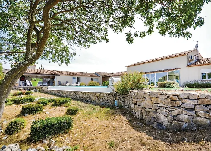 Nyaraló 5 Bedroom Gorgeous In Poulx
